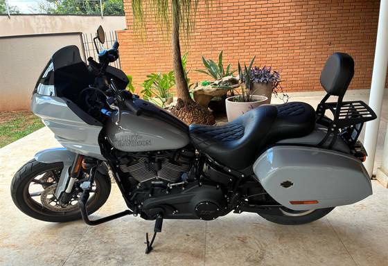 HARLEY-DAVIDSON LOW RIDER ST 